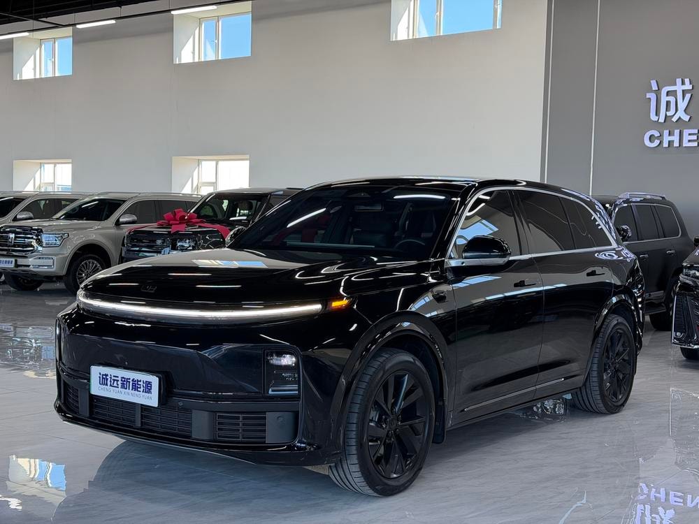 Li Auto L7 2023 — фото автомобиля 1
