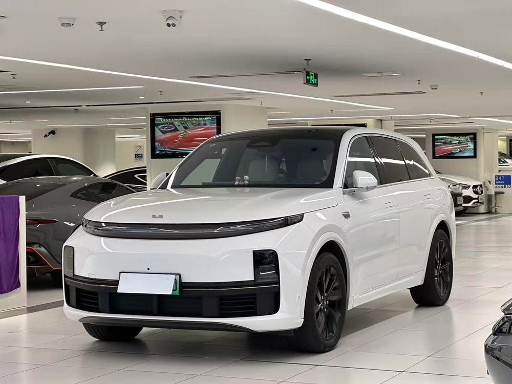 Li Auto L7 2023 — фото автомобиля