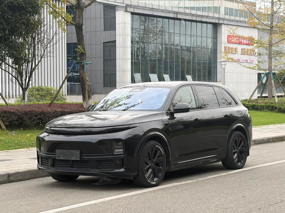 Li Auto L7 2023 — фото автомобиля