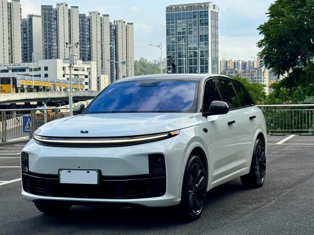 Li Auto L7 2023 — фото автомобиля