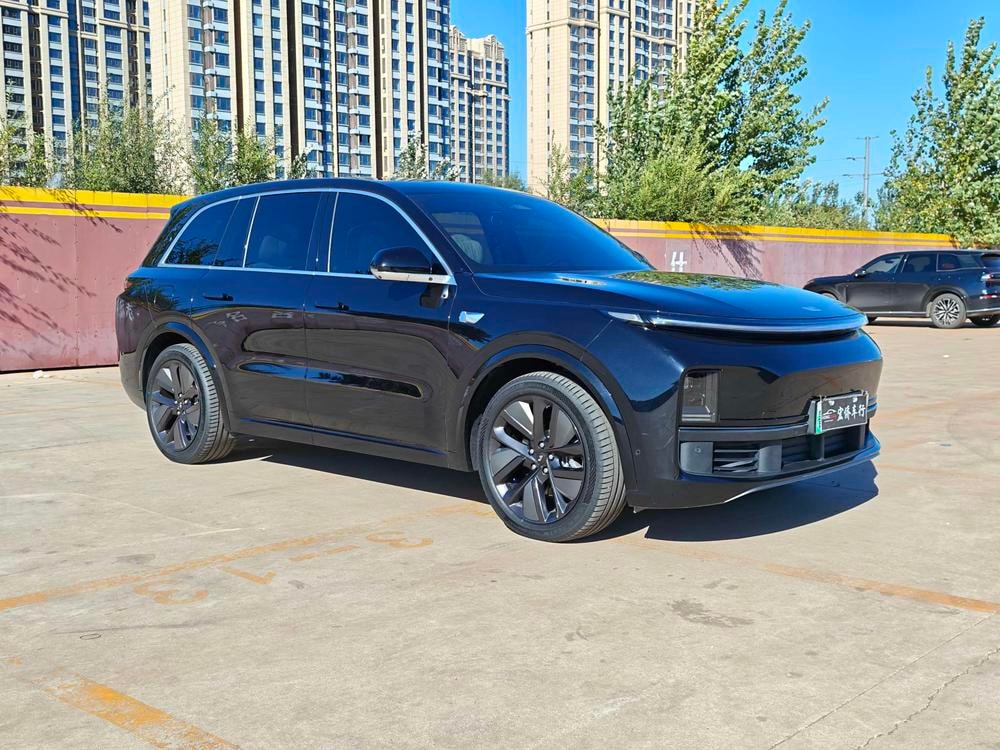 Li Auto L8 2024 — фото автомобиля