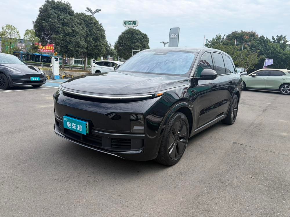 Li Auto L8 2024 — фото автомобиля