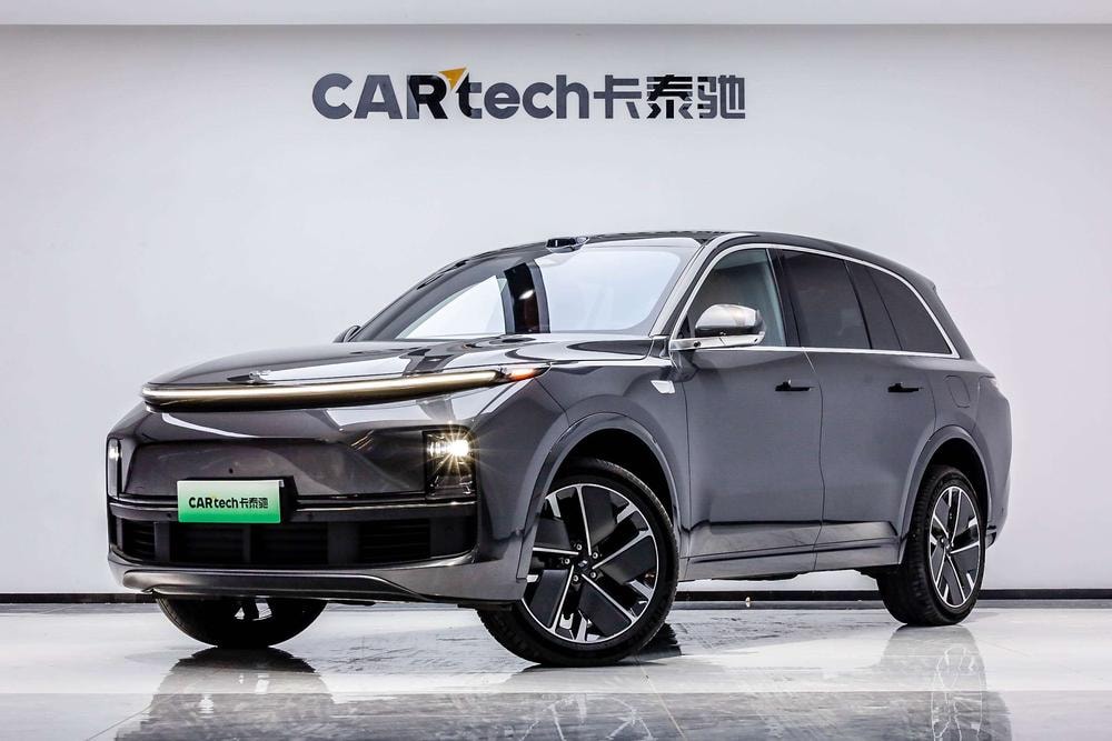 Li Auto L8 2025 — фото автомобиля 1