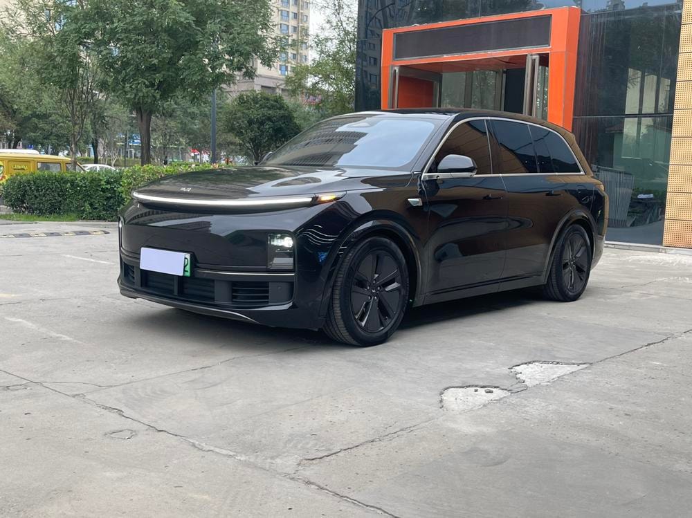 Li Auto L8 2024 — фото автомобиля