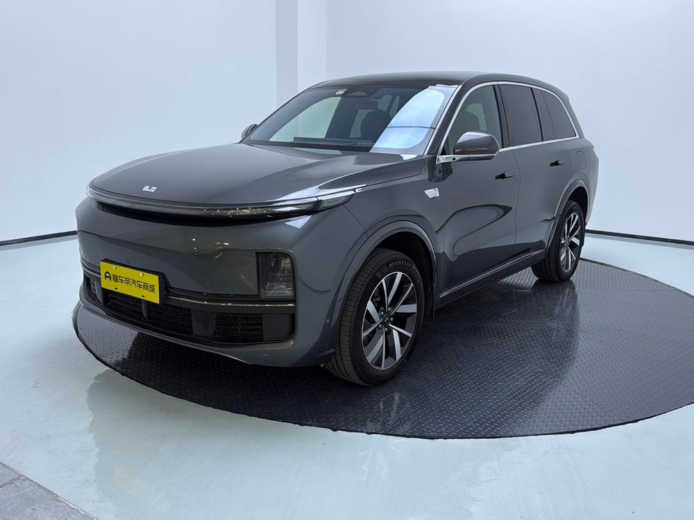 Li Auto L8 2023 — фото автомобиля