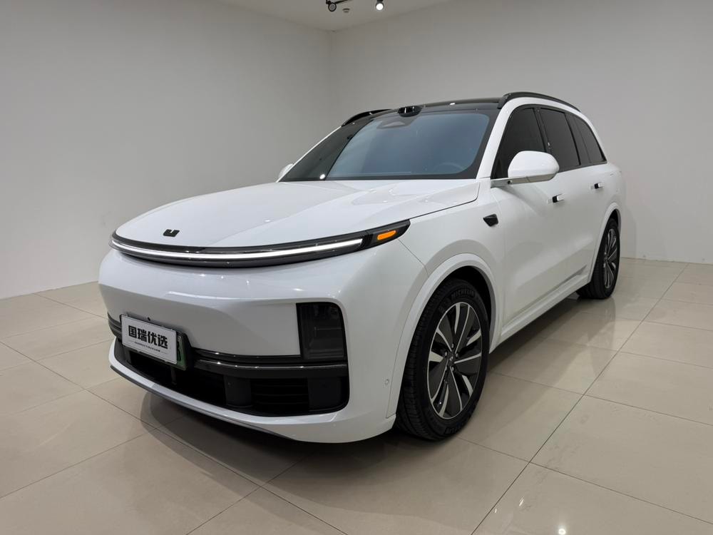 Li Auto L8 2025 — фото автомобиля