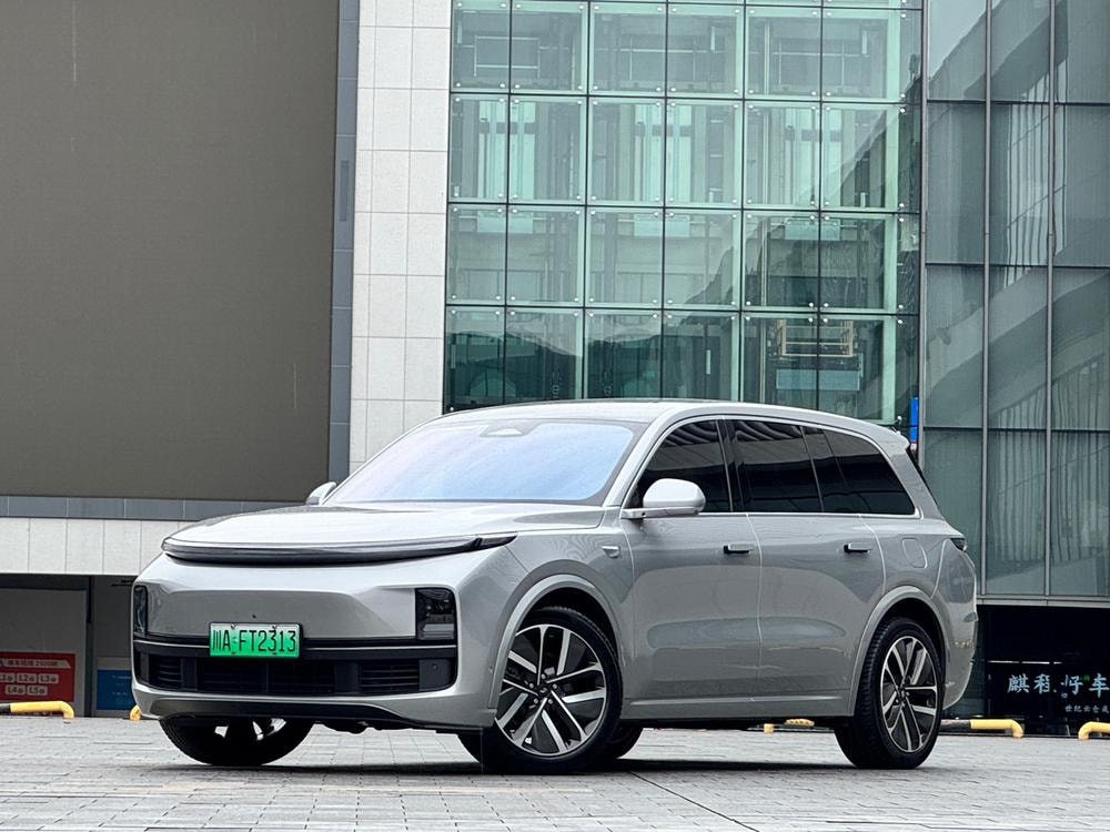 Li Auto L9 2023 — фото автомобиля 1