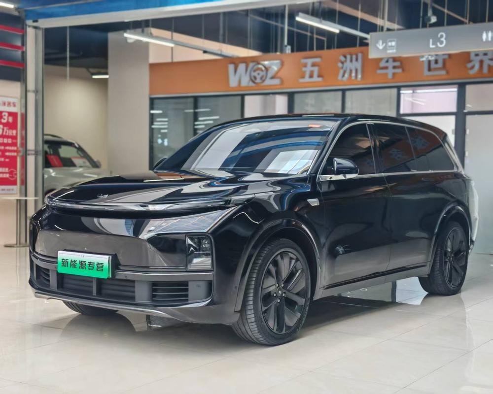 Li Auto L9 2023 — фото автомобиля 1