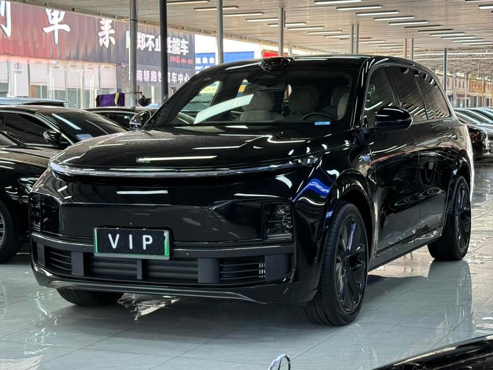 Li Auto L9 2022 — фото автомобиля