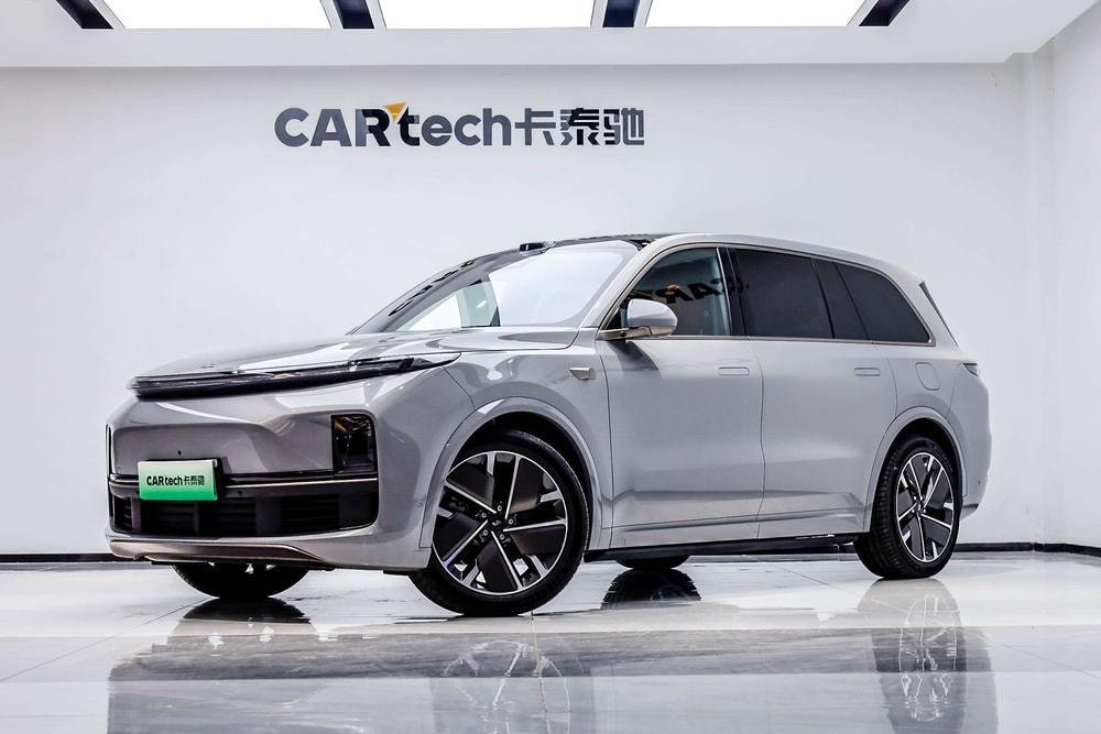 Li Auto L9 2025 — фото автомобиля 1
