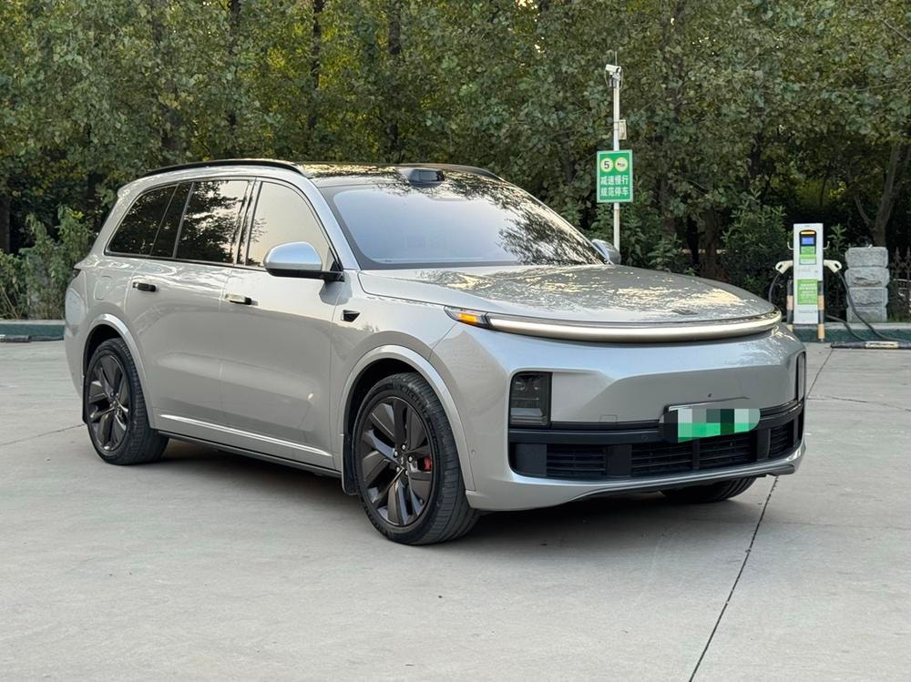Li Auto L9 2022 — фото автомобиля