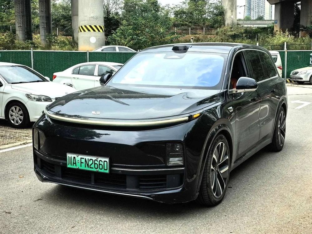 Li Auto L9 2022 — фото автомобиля