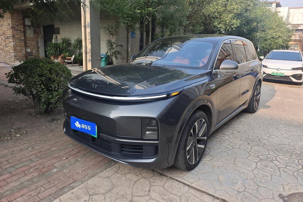 Li Auto L9 2023 — фото автомобиля