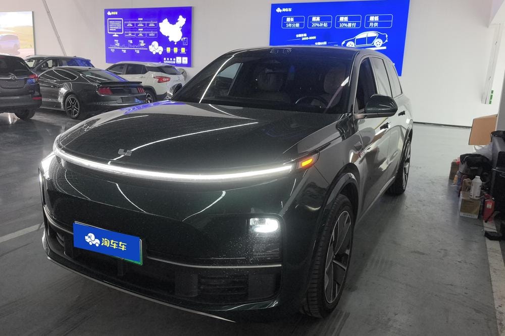 Li Auto L9 2025 — фото автомобиля