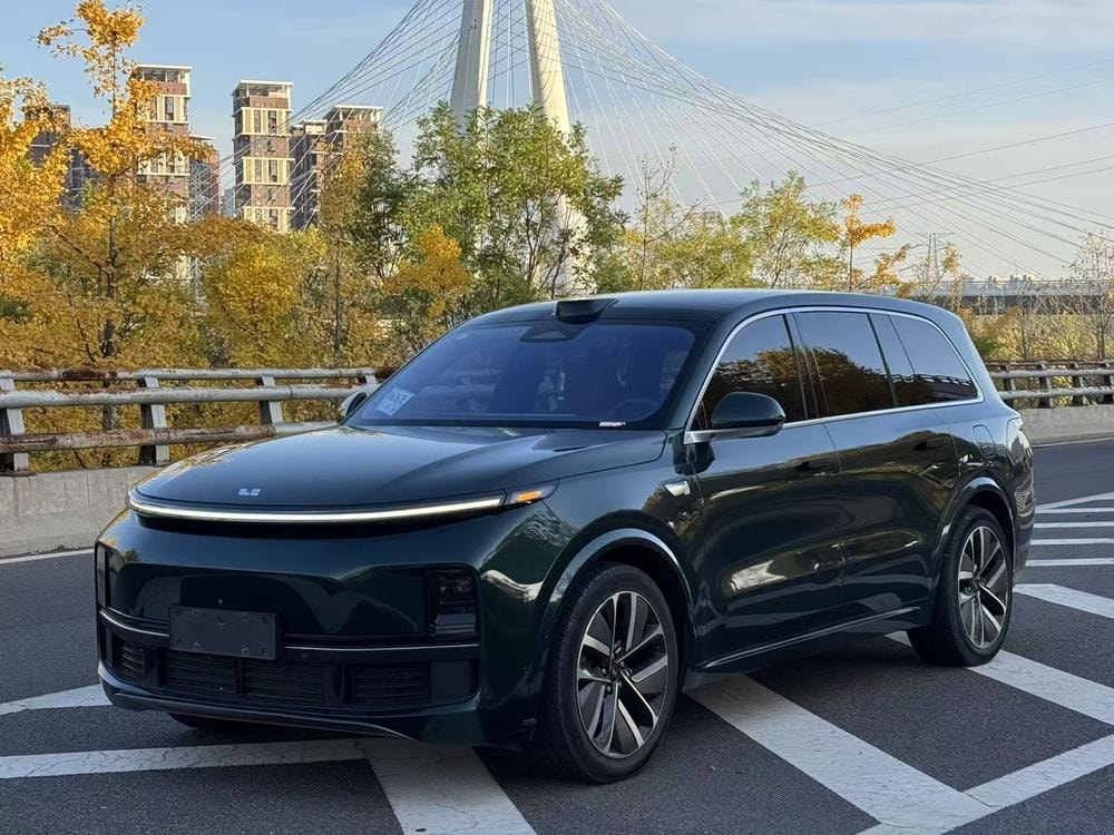 Li Auto L9 2022 — фото автомобиля