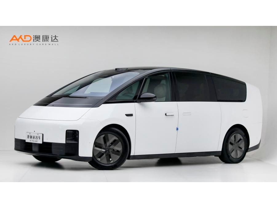 Li Auto MEGA 2025 — фото автомобиля