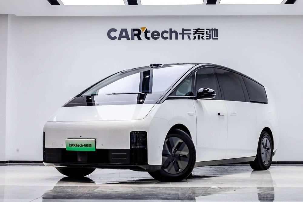 Li Auto MEGA 2025 — фото автомобиля