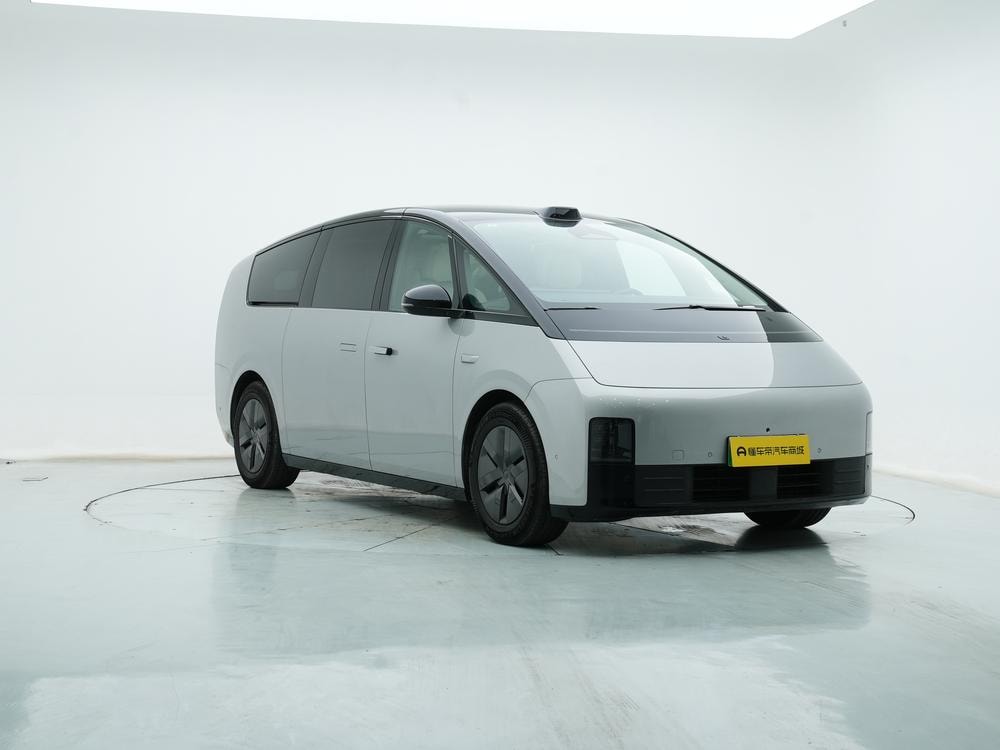 Li Auto MEGA 2024 — фото автомобиля