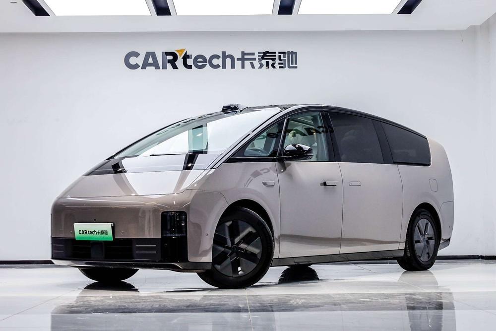 Li Auto MEGA 2024 — фото автомобиля