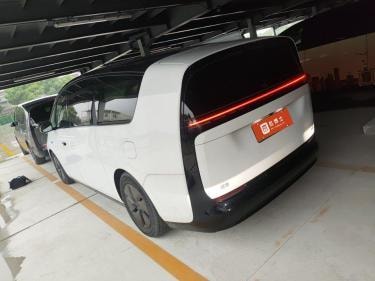 Li Auto MEGA 2024 — фото автомобиля