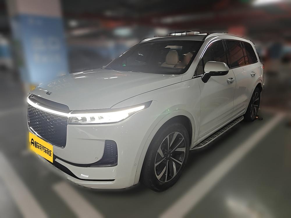 Li Auto ONE 2021 — фото автомобиля