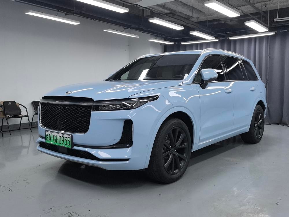 Li Auto ONE 2020 — фото автомобиля