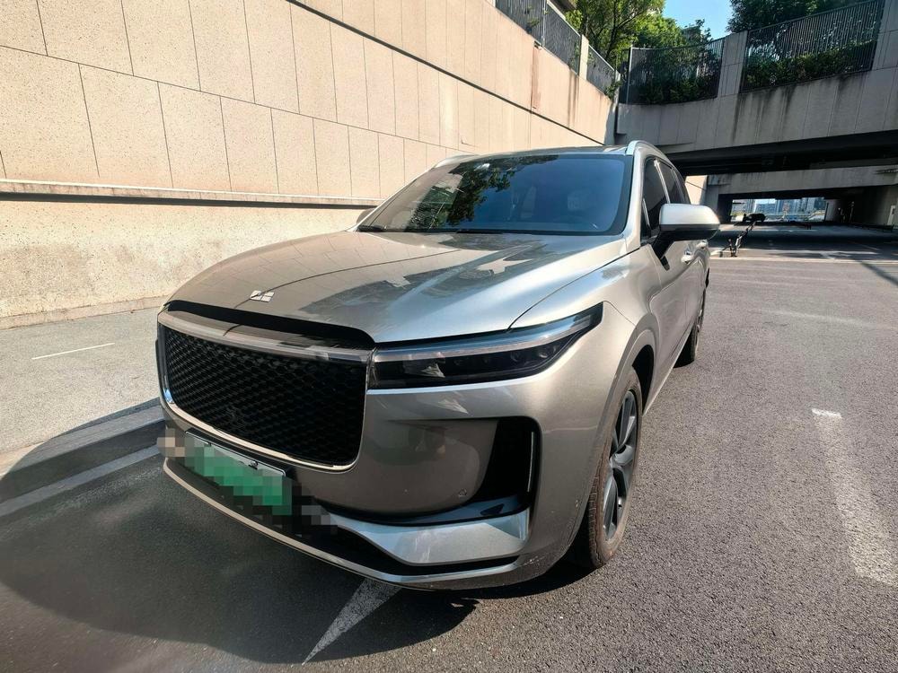 Li Auto ONE 2020 — фото автомобиля 1