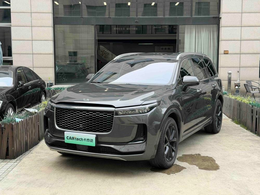 Li Auto ONE 2021 — фото автомобиля