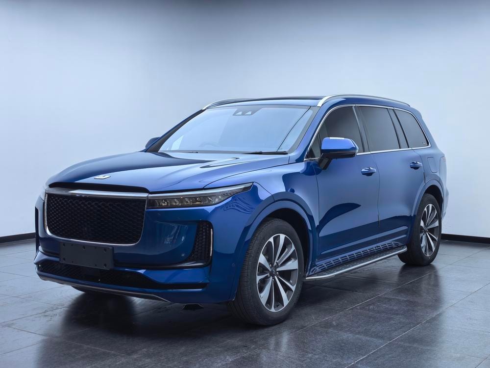 Li Auto ONE 2020 — фото автомобиля 1
