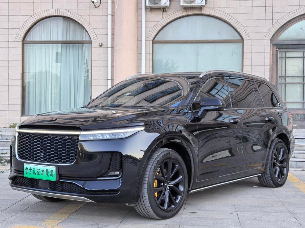 Li Auto ONE 2021 — фото автомобиля