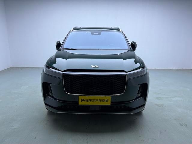 Li Auto ONE 2021 — фото автомобиля 1