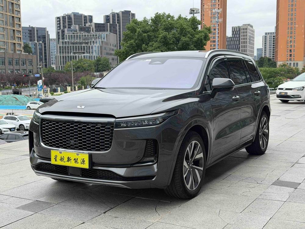 Li Auto ONE 2021 — фото автомобиля 1