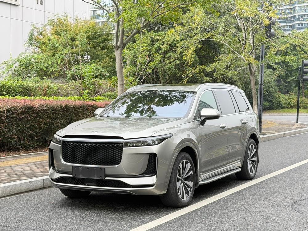 Li Auto ONE 2020 — фото автомобиля 1
