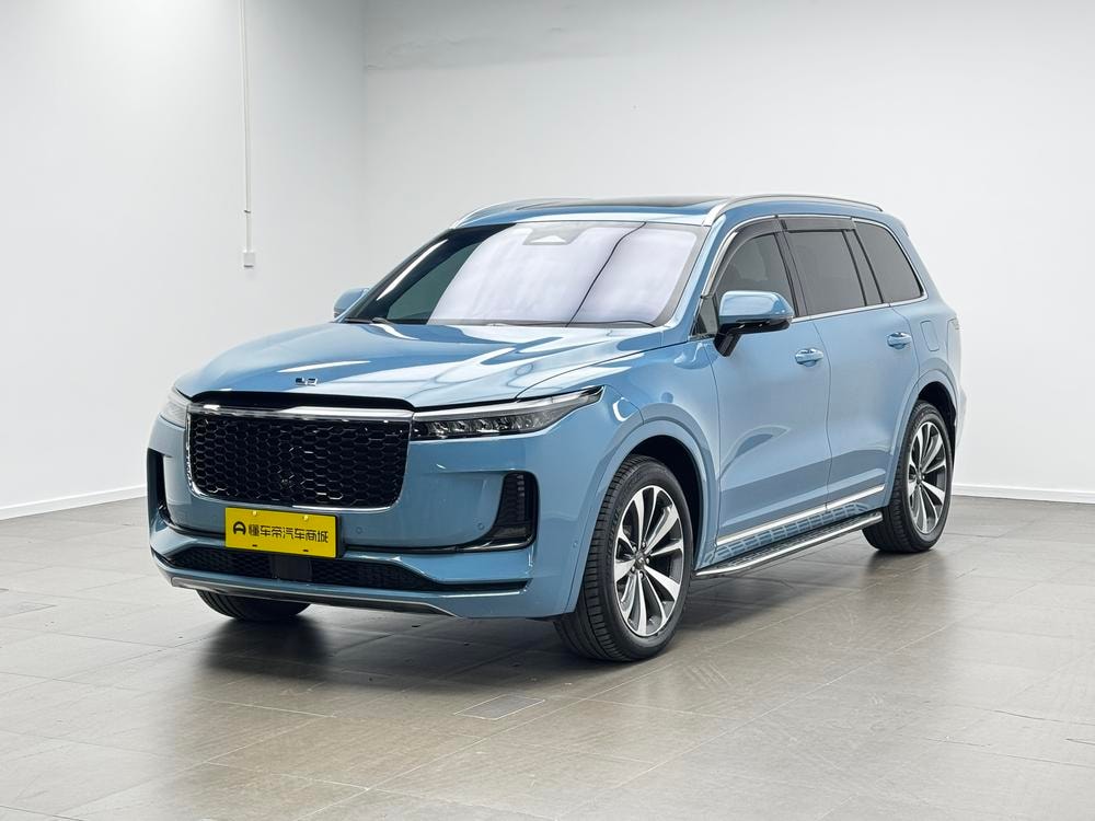 Li Auto ONE 2021 — фото автомобиля 1