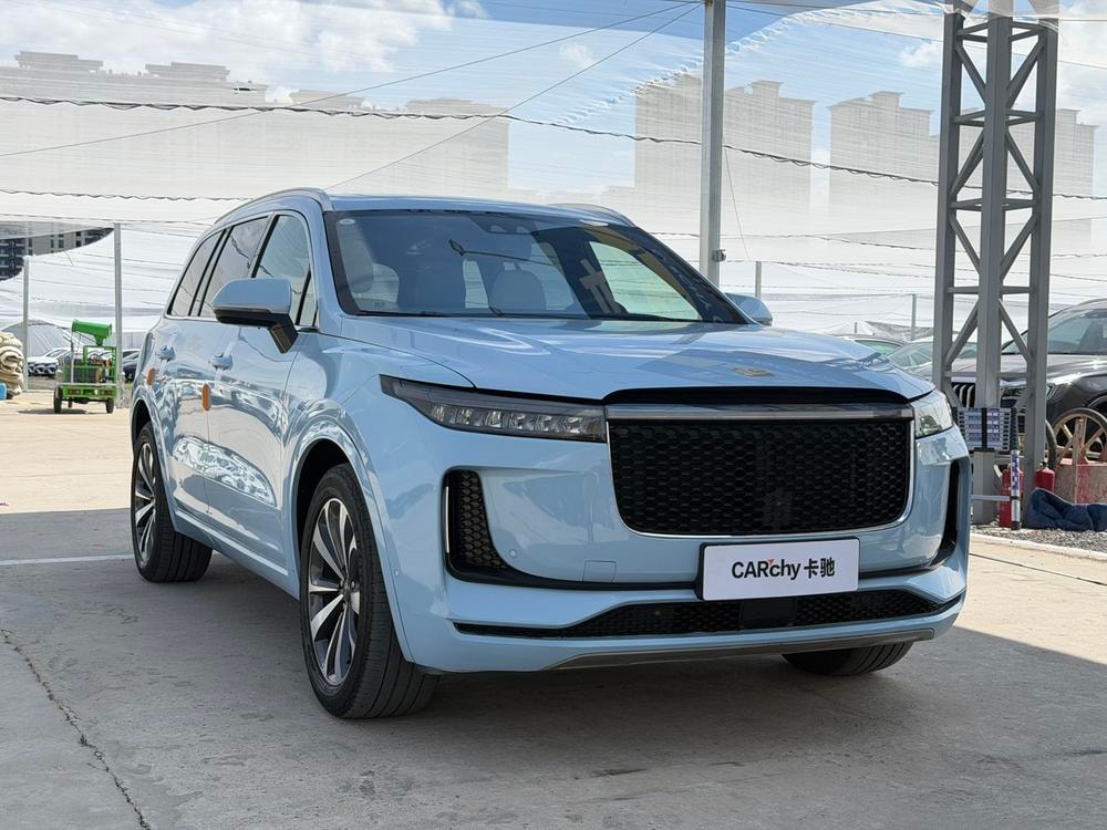 Li Auto ONE 2020 — фото автомобиля