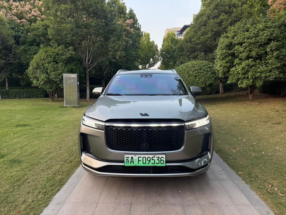 Li Auto ONE 2020 — фото автомобиля