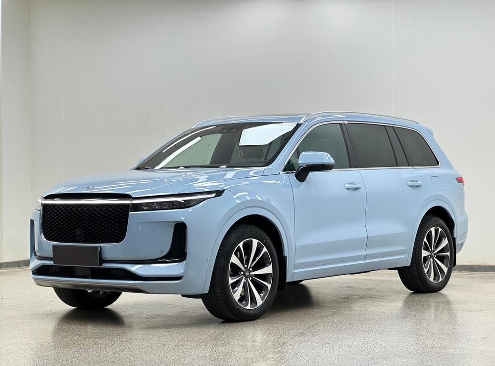 Li Auto ONE 2020 — фото автомобиля