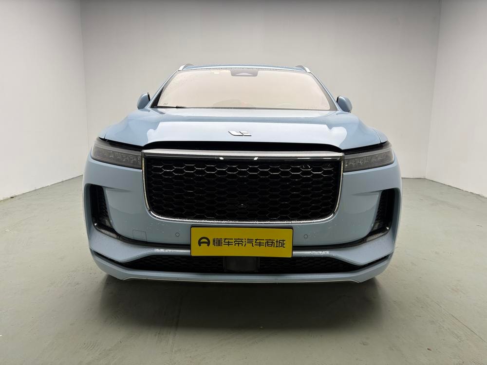 Li Auto ONE 2021 — фото автомобиля