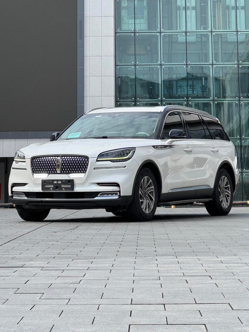 Lincoln Aviator 2020 — фото автомобиля