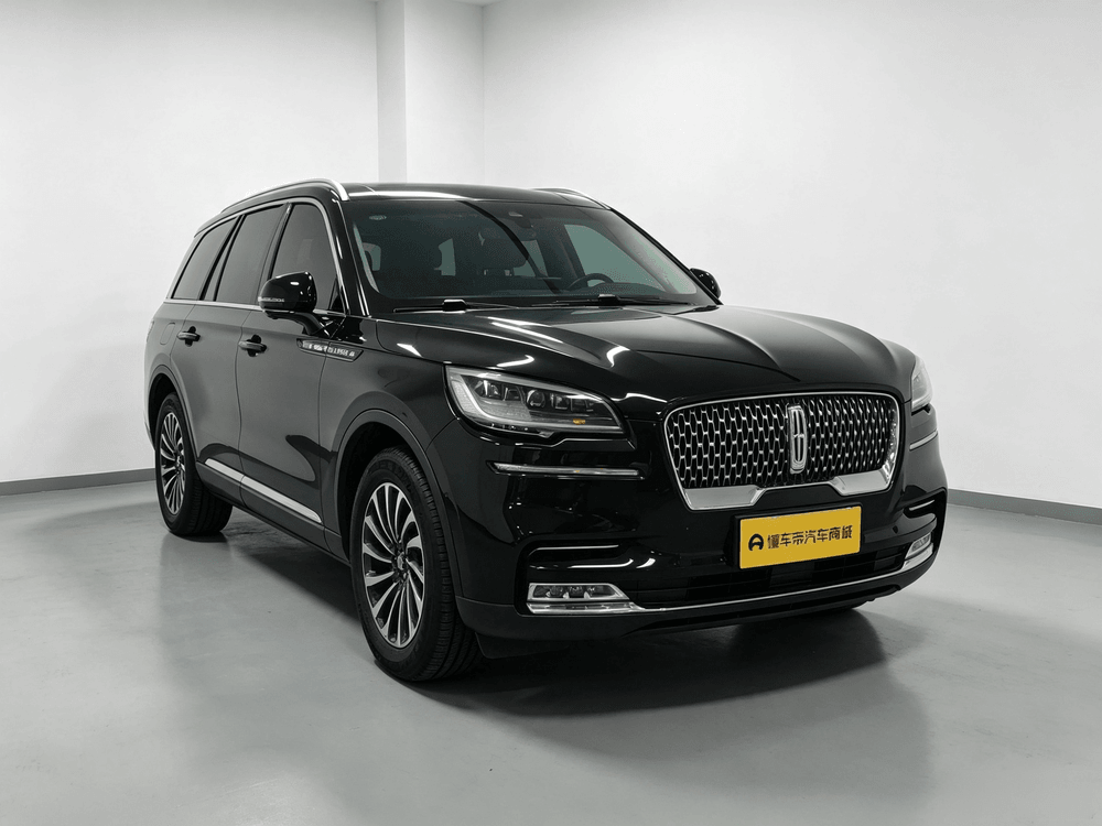 Lincoln Aviator 2021 — фото автомобиля