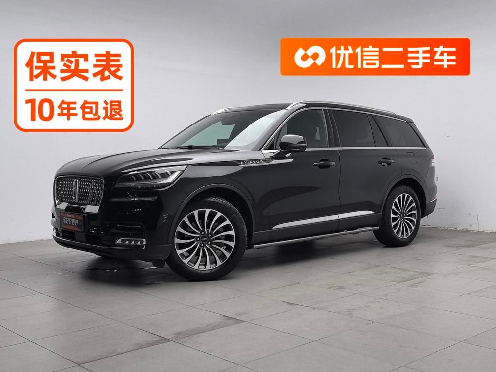 Lincoln Aviator 2023 — фото автомобиля 1