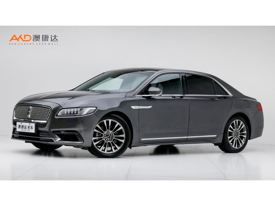 Lincoln Continental 2017 — фото автомобиля 1