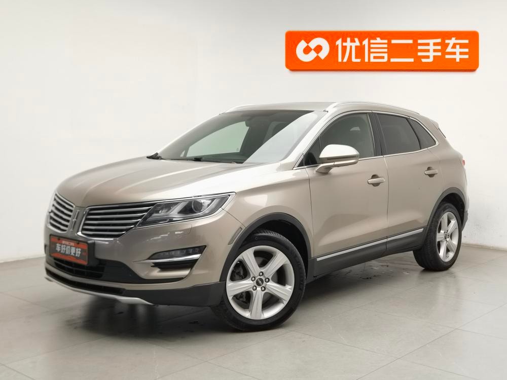Lincoln MKC 2018 — фото автомобиля 1