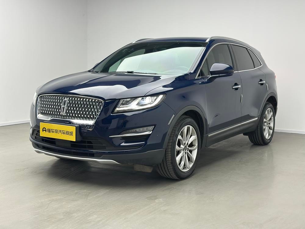 Lincoln MKC 2019 — фото автомобиля