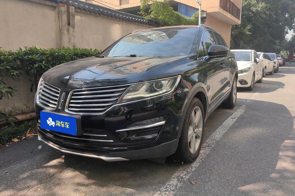 Lincoln MKC 2017 — фото автомобиля 1