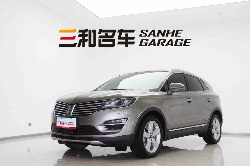 Lincoln MKC 2017 — фото автомобиля 1