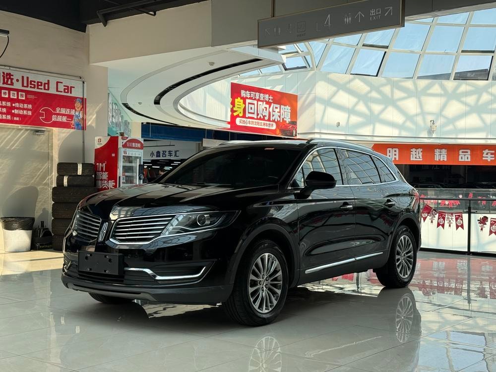 Lincoln MKX 2018 — фото автомобиля