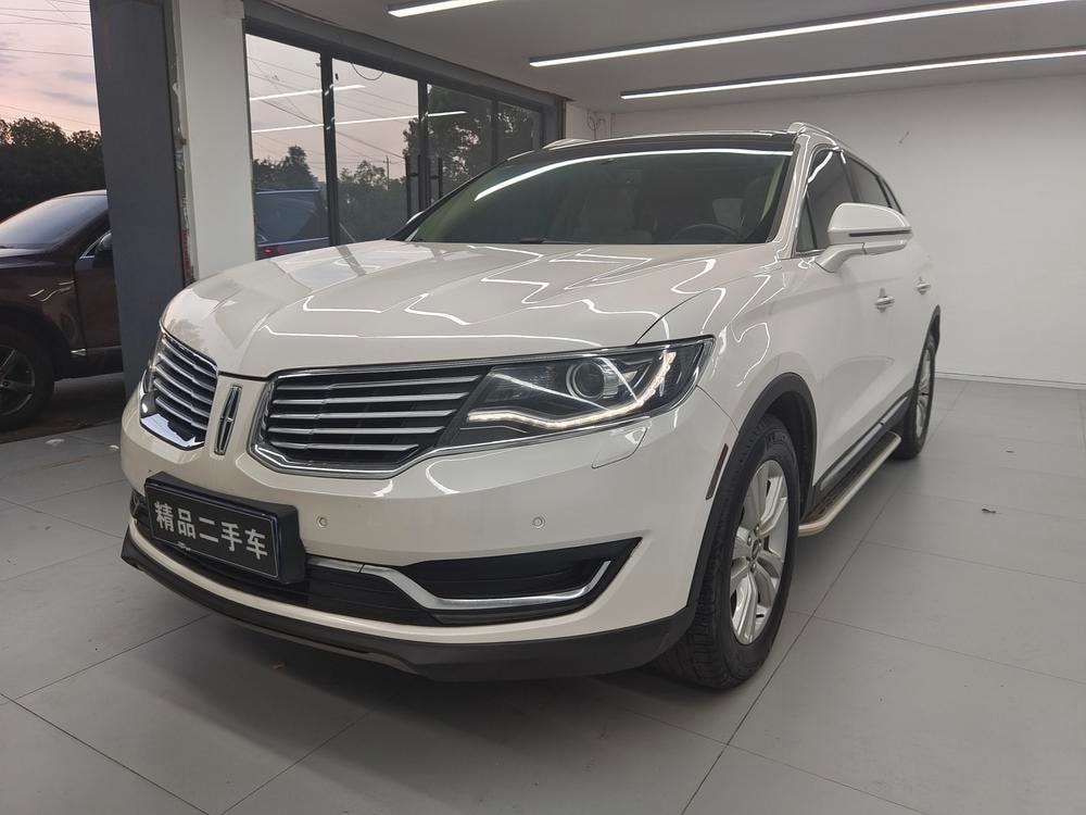Lincoln MKX 2015 — фото автомобиля 1