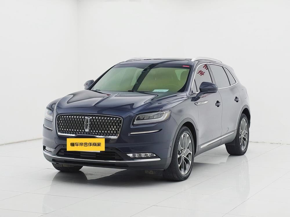 Lincoln Nautilus 2021 — фото автомобиля 1