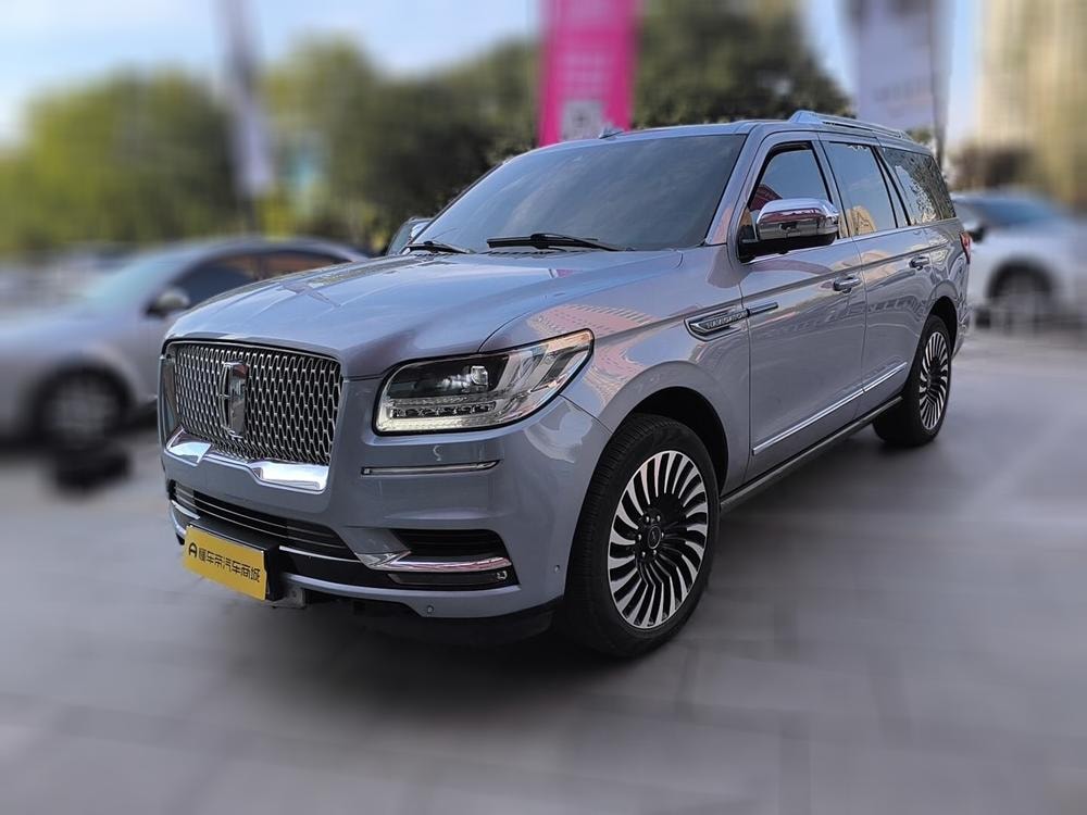 Lincoln Navigator 2020 — фото автомобиля